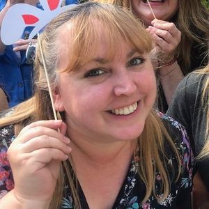 Meet your Posher, Debbie